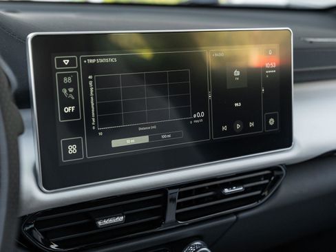 New 2026 Lotus Emira SE image 37