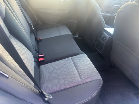 Used 2023 Nissan Rogue SV image 13