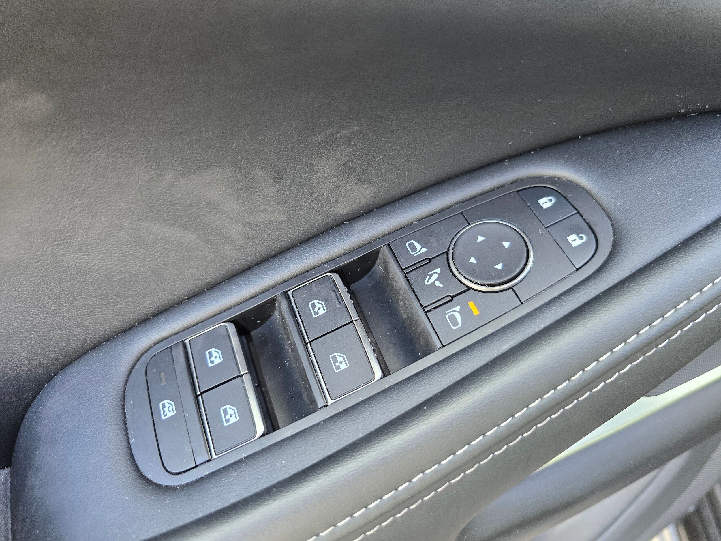 Used 2025 INFINITI QX60 Sensory w/ Vision Package AWD/4WD image 17