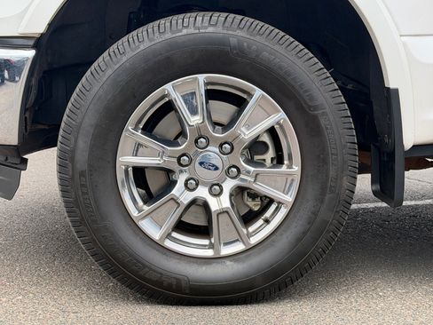 Used 2016 Ford F150 Lariat AWD/4WD image 9