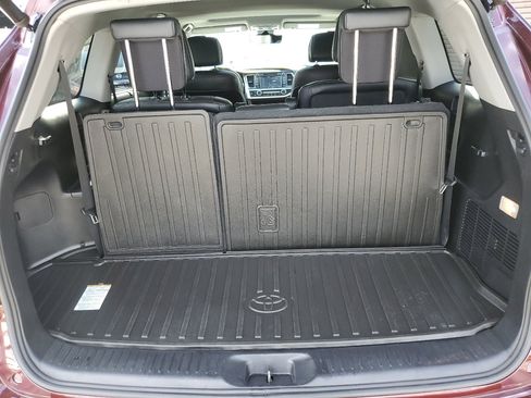 Used 2019 Toyota Highlander AWD V6 image 43