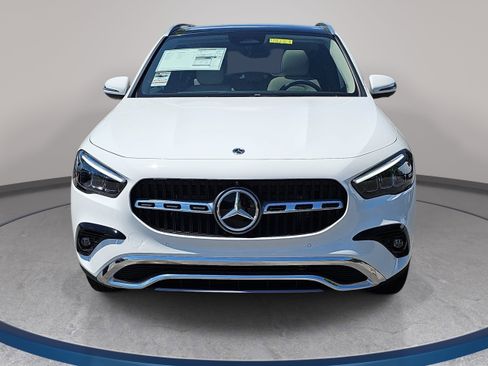 New 2026 Mercedes-Benz GLA 250 4MATIC image 2