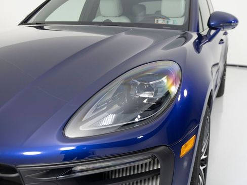 Certified 2026 Porsche Macan GTS image 38