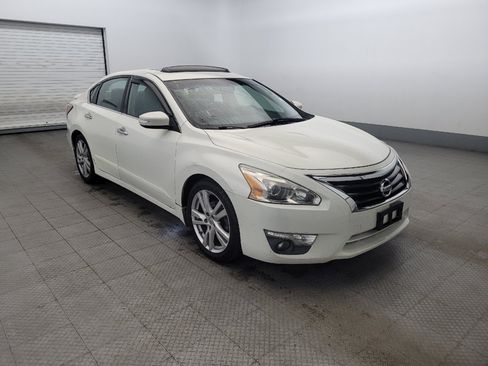 Used 2013 Nissan Altima 3.5 SL w/ Technology Pkg FWD image 13
