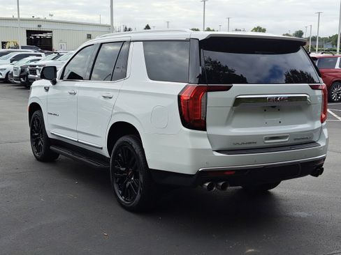 Used 2021 GMC Yukon Denali image 3
