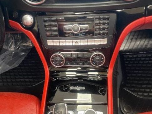 Used 2013 Mercedes-Benz SL 550 image 21