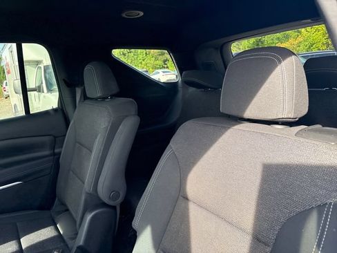 Used 2024 Chevrolet Traverse LT AWD/4WD image 20