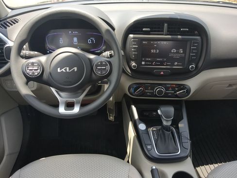 New 2025 Kia Soul LX image 12