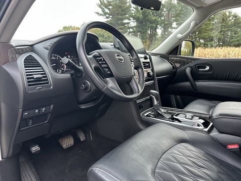 Used 2023 Nissan Armada Platinum image 16
