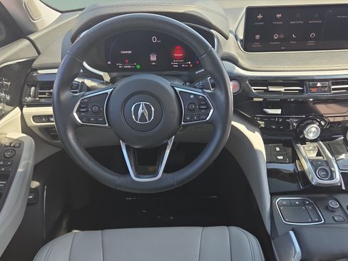 Used 2022 Acura MDX FWD w/ Technology Package image 12