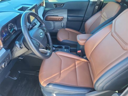 Used 2022 Ford Maverick Lariat w/ Equipment Group 500A Standard image 9