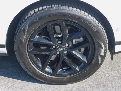 Used 2024 Land Rover Range Rover Evoque S AWD/4WD image 11