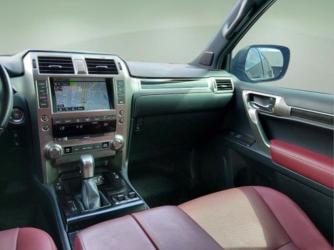 Used 2021 Lexus GX 460 Premium w/ Premium Package AWD/4WD image 11