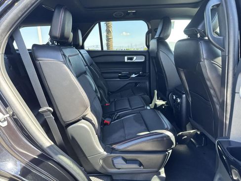 Used 2024 Ford Explorer ST-Line w/ Class IV Trailer Tow Package image 38