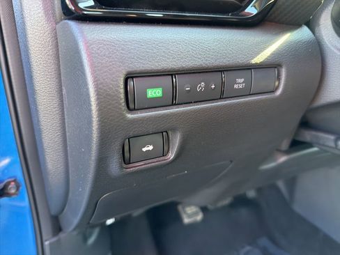 Used 2023 Nissan Sentra SV image 13