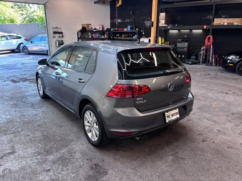 Used 2015 Volkswagen Golf TDI S FWD image 5