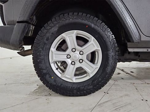 Used 2020 Jeep Wrangler Unlimited Sport S image 14