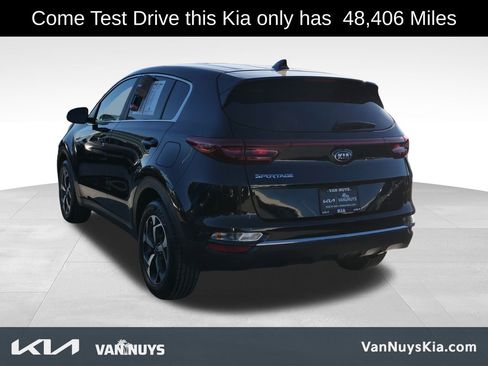 Used 2022 Kia Sportage LX image 5