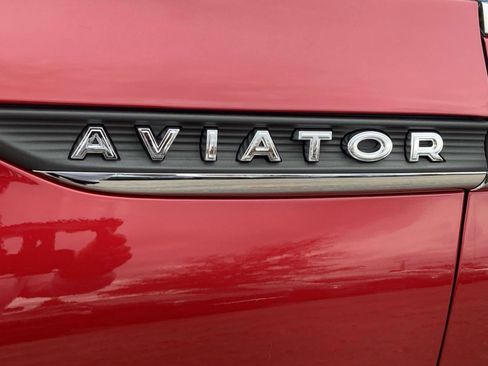 New 2025 Lincoln Aviator AWD w/ Equipment Group 101A image 13