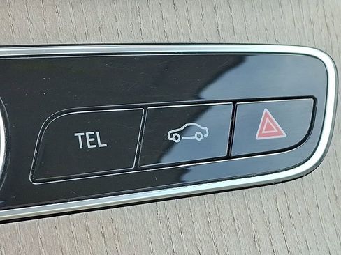 Used 2018 Mercedes-Benz E 400 4MATIC Coupe image 24