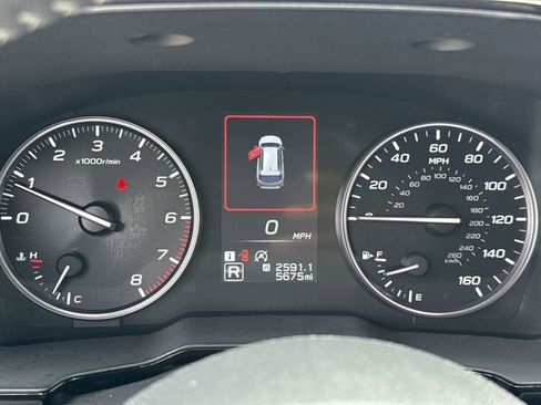 Used 2025 Subaru Outback Premium AWD/4WD image 26