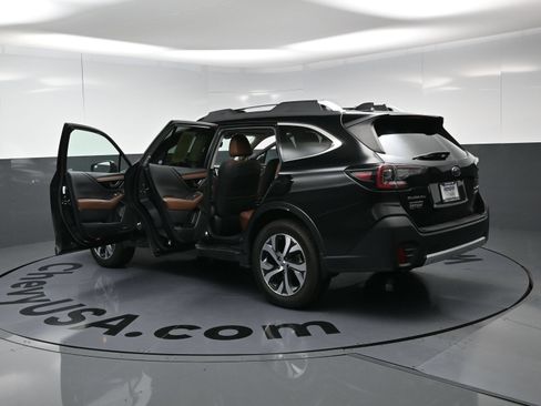 Used 2020 Subaru Outback Touring XT AWD/4WD image 19