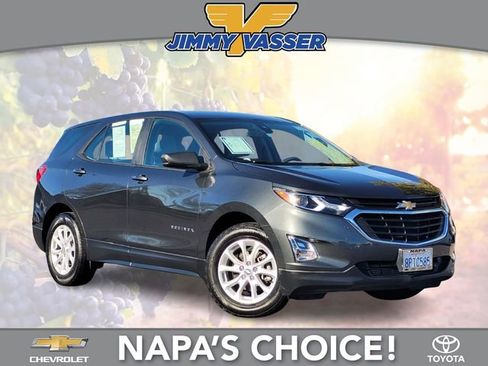Used 2020 Chevrolet Equinox LS image 1