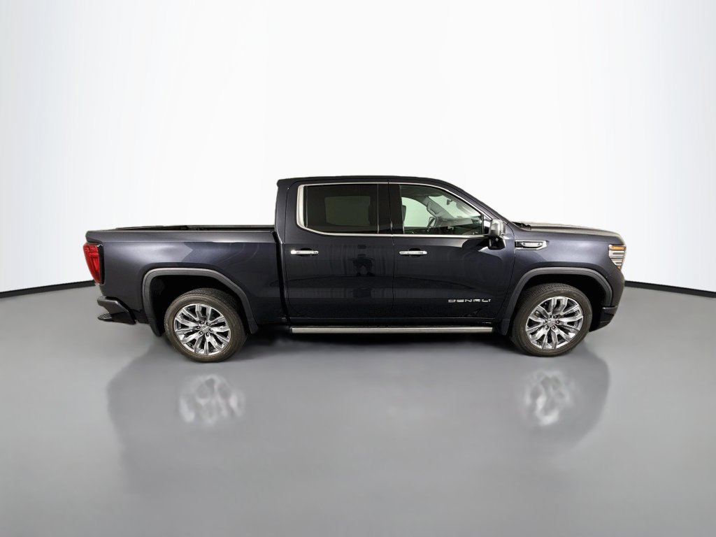 Used 2023 GMC Sierra 1500 Denali AWD/4WD image 8