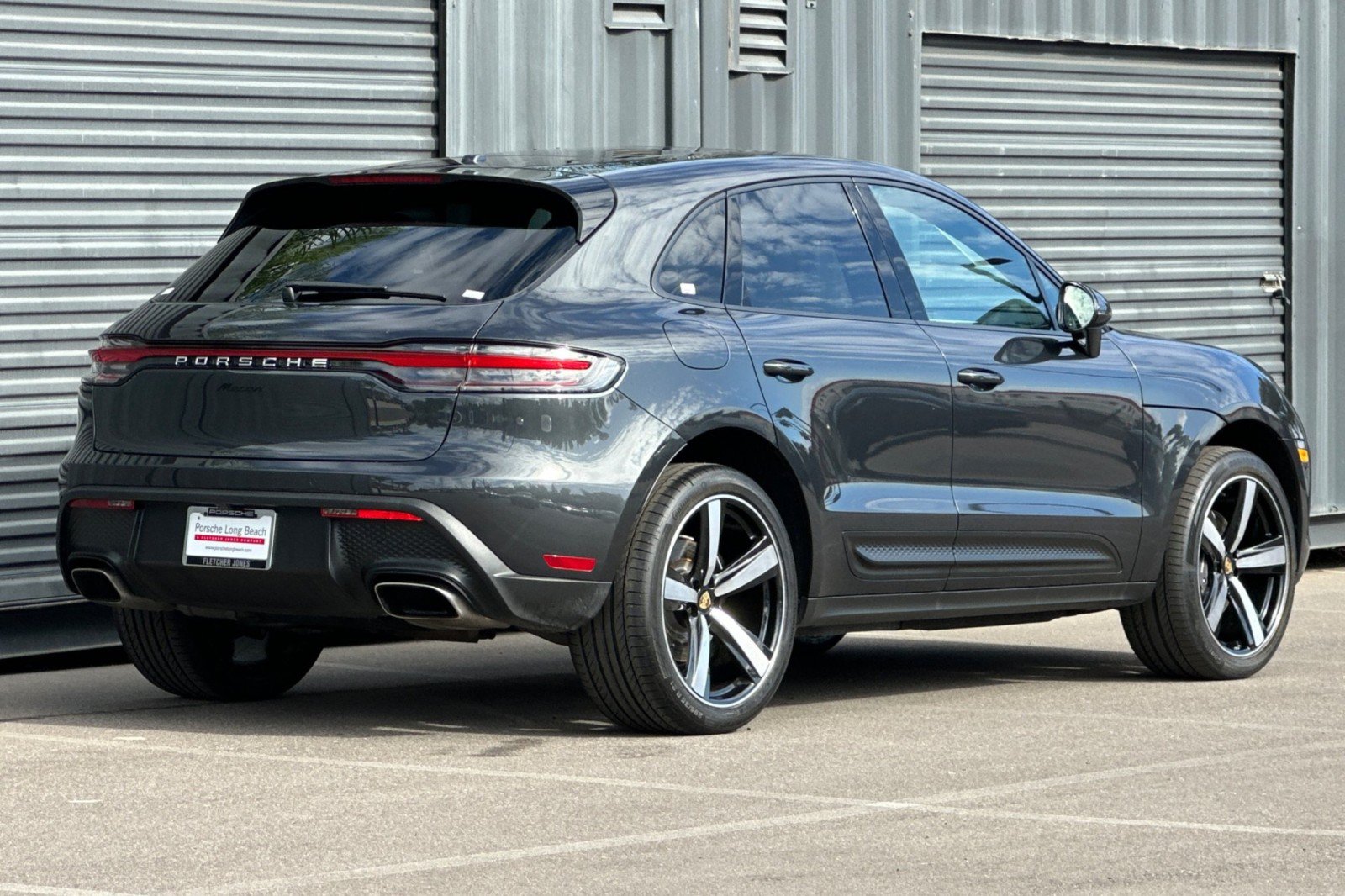 Certified 2023 Porsche Macan AWD/4WD image 8
