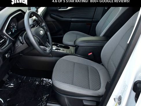 Used 2022 Ford Escape SE image 12