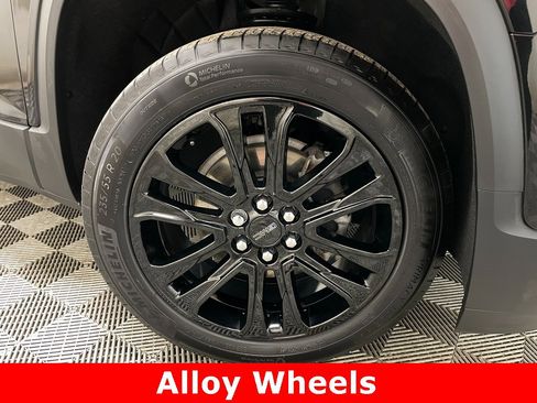 Certified 2023 GMC Acadia SLE w/ Driver Convenience Package image 51