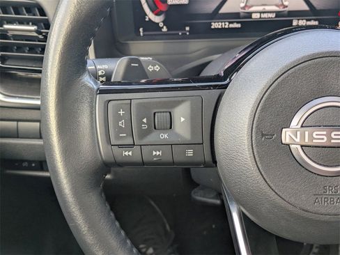 Used 2023 Nissan Rogue Platinum w/ Platinum Premium Package image 16