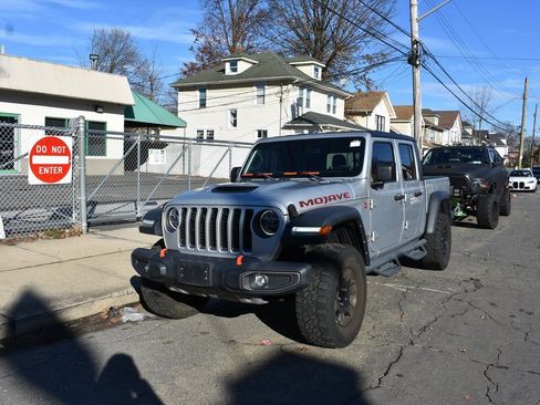 Used 2022 Jeep Gladiator Mojave w/ LED Lighting Group image 2