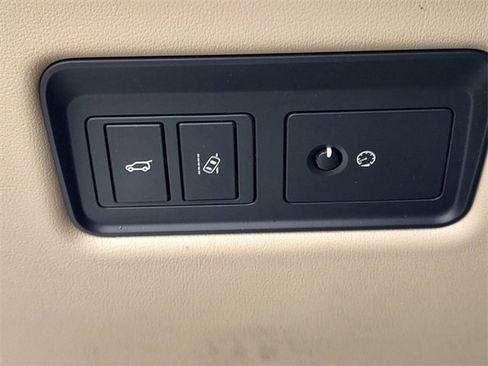 Used 2017 Land Rover Range Rover Sport HSE image 26