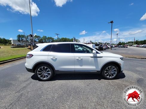 Used 2022 Lincoln Nautilus Reserve FWD image 6