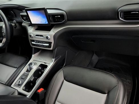 Used 2023 Ford Explorer XLT w/ Equipment Group 202A image 14