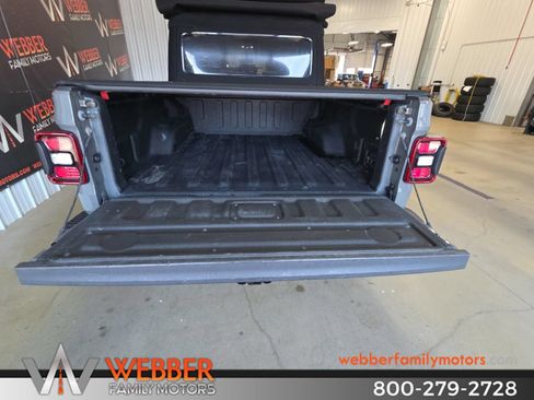 Used 2020 Jeep Gladiator Rubicon AWD/4WD image 12