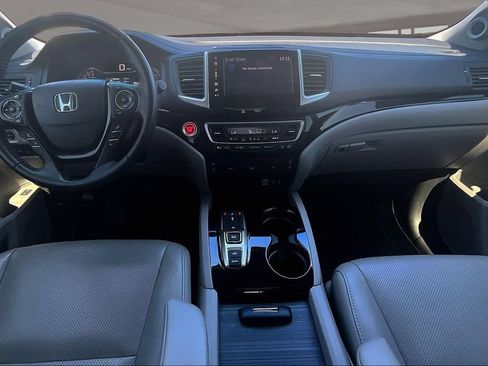Used 2017 Honda Pilot Elite image 14