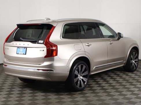 Used 2024 Volvo XC90 B5 Plus AWD/4WD image 15