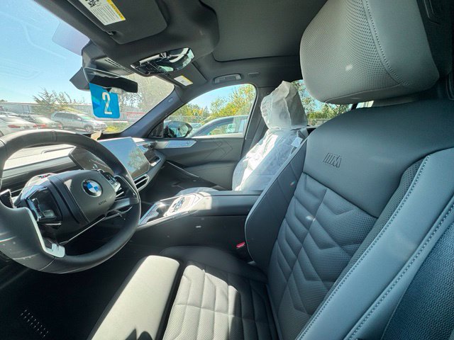 New 2027 BMW X5 xDrive40i w/ M Sport Professional Package AWD/4WD image 4