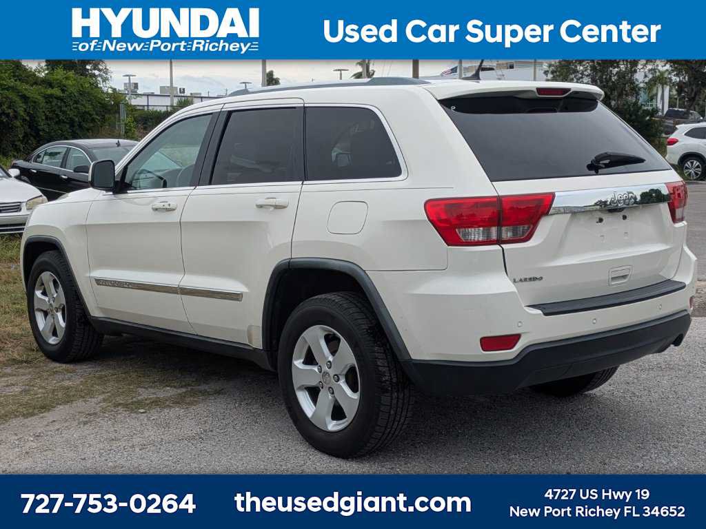 Used 2012 Jeep Grand Cherokee Laredo RWD image 3