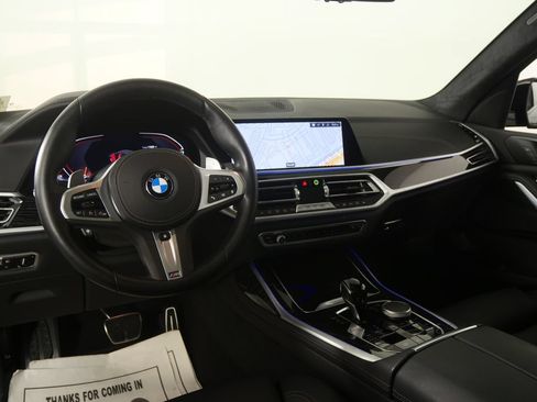 Used 2022 BMW X7 xDrive40i w/ M Sport Package AWD/4WD image 18
