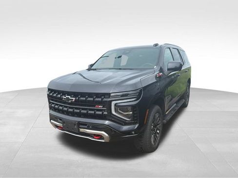 Used 2025 Chevrolet Tahoe Z71 AWD/4WD image 4