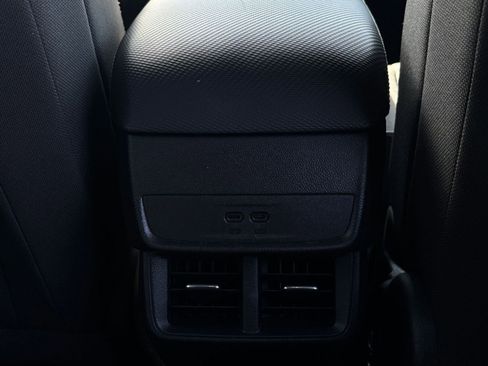 Used 2025 Chevrolet Equinox LT image 26