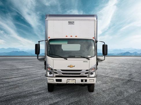 New 2024 Chevrolet Low Cab Forward 5500HD RWD image 4