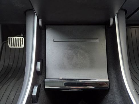 Used 2018 Tesla Model 3 Long Range image 32