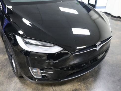 Used 2020 Tesla Model X image 13