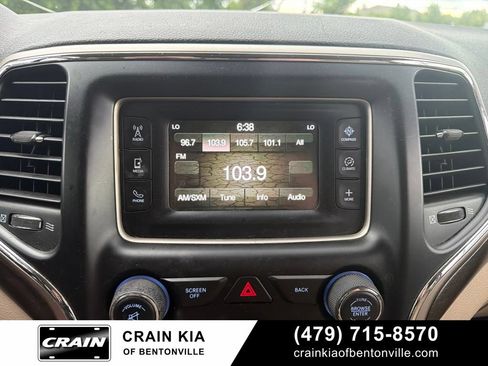 Used 2015 Jeep Grand Cherokee Laredo w/ Quick Order Package 23E RWD image 28