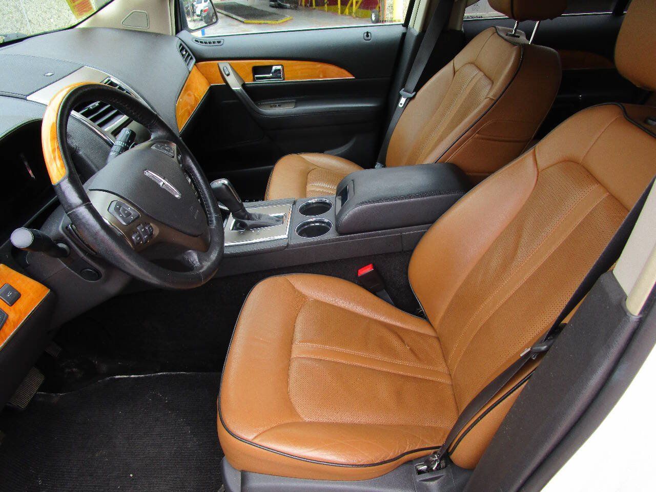 Used 2015 Lincoln MKX AWD w/ Equipment Group 102A image 9