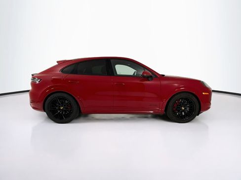 Certified 2025 Porsche Cayenne GTS AWD/4WD image 8